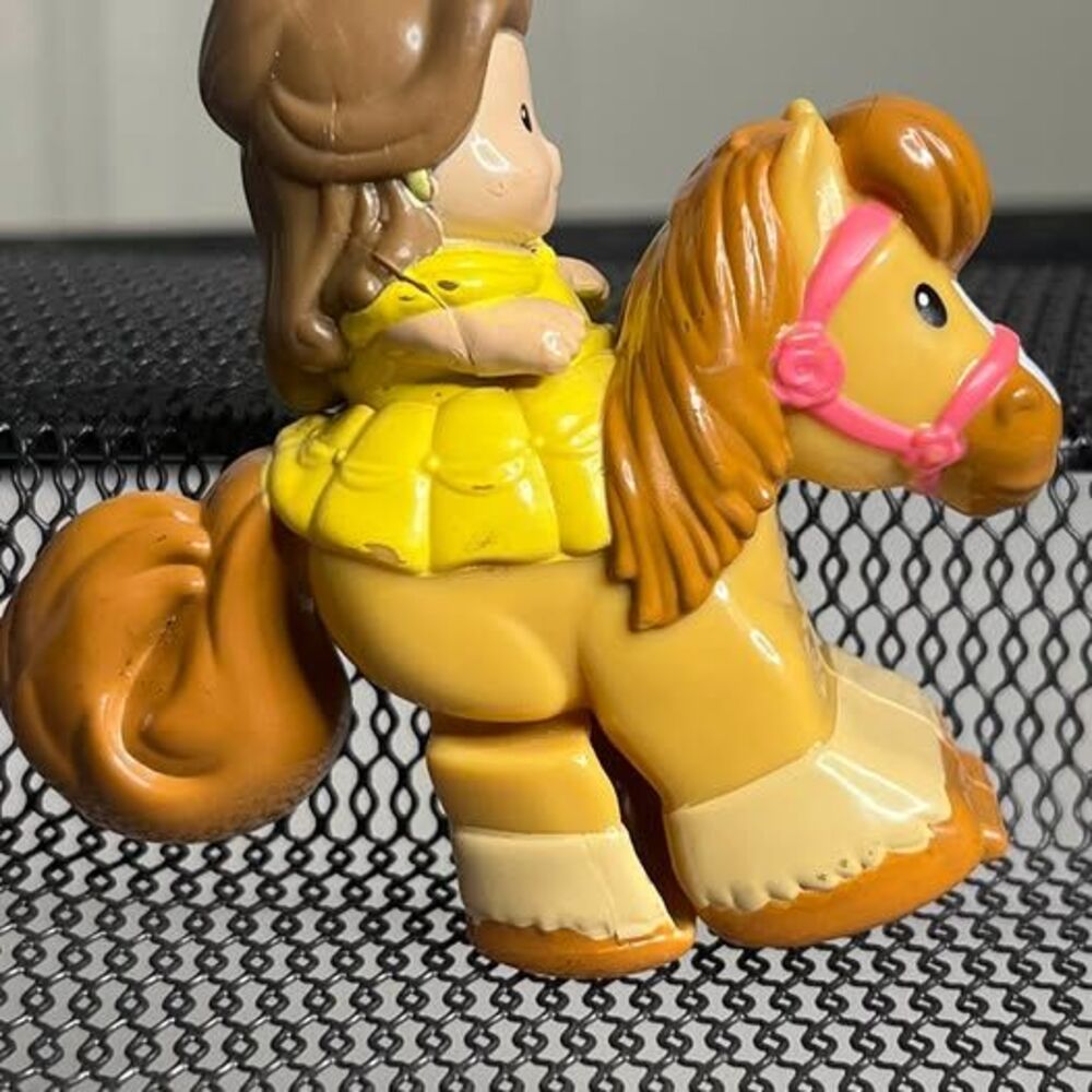 Fisher Price Little People Disney Princess Belle Klip Klop Horse
